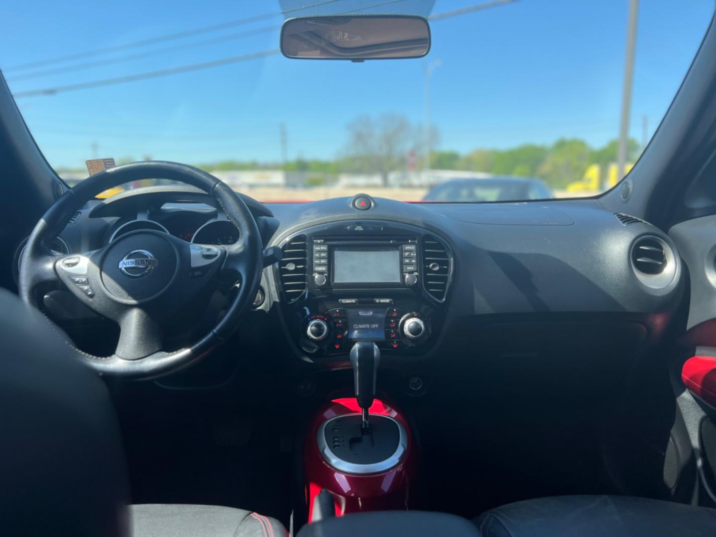 2015 RED Nissan Juke S FWD (JN8AF5MR3FT) with an 1.6L L4 DOHC 16V engine, Continuously Variable Transmission transmission, located at 420 I-35E, Lancaster, TX, 75146, (469) 297-4144, 32.593929, -96.823685 - Photo#4